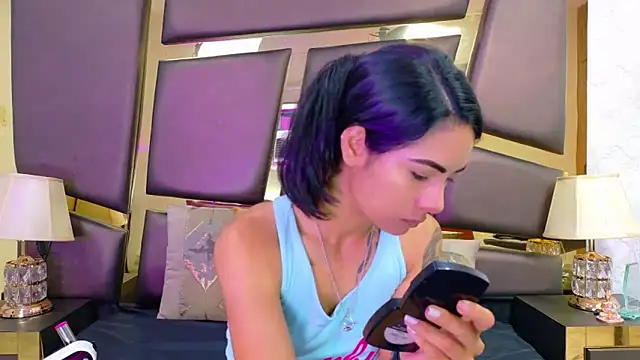 NicoleEsposito online show from 02/02/26, 12:59