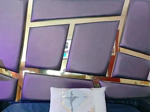 NicoleEsposito online show from 09/12/25, 01:00
