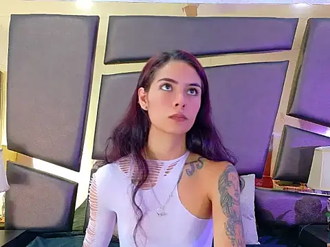 NicoleEsposito online show from 09/22/25, 01:06