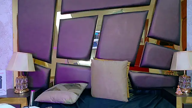 NicoleEsposito online show from 02/12/26, 12:49