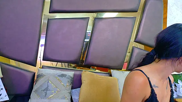 NicoleEsposito online show from 04/16/26, 12:39