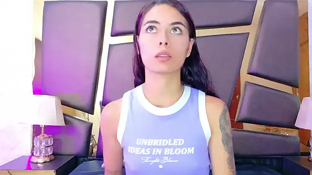 NicoleEsposito online show from 09/10/25, 12:48