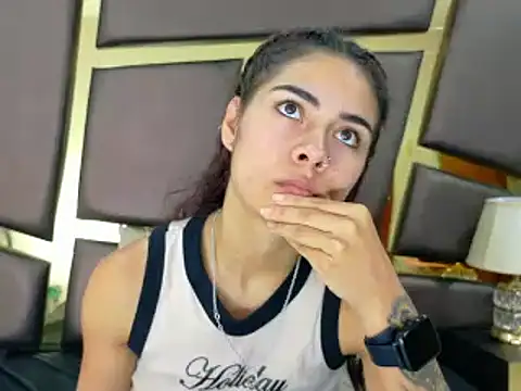 NicoleEsposito online show from 10/16/25, 12:57