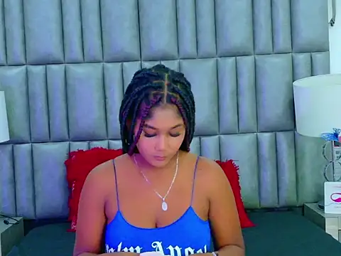 Snapshot of AlisonJaimes chatting on 09/25/25, 01:06 AlisonJaimes online show from 09/25/25, 01:06