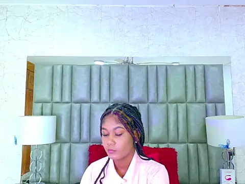 Snapshot of AlisonJaimes chatting on 09/17/25, 01:35 AlisonJaimes online show from 09/17/25, 01:35
