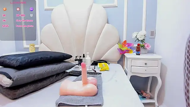 Maddyjohnsonn online show from 01/10/25, 11:43