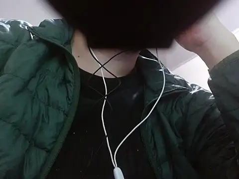 camiloking1720 online show from 11/06/25, 07:34