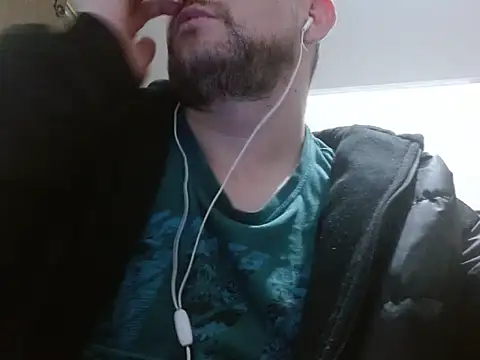 camiloking1720 online show from 12/02/25, 04:14