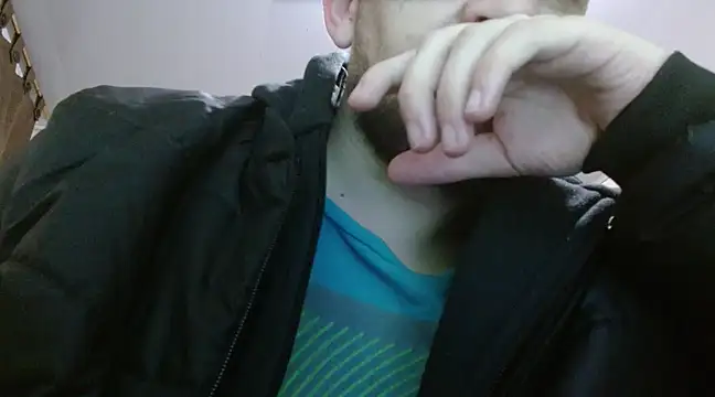 camiloking1720 online show from 03/13/25, 02:27