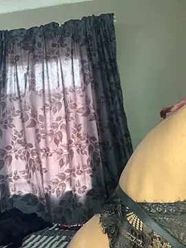 cardibabe online show from 11/10/25, 02:33