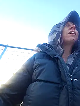 erinSmiles online show from 11/19/25, 07:14