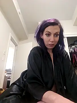 erinSmiles online show from 10/29/25, 12:59