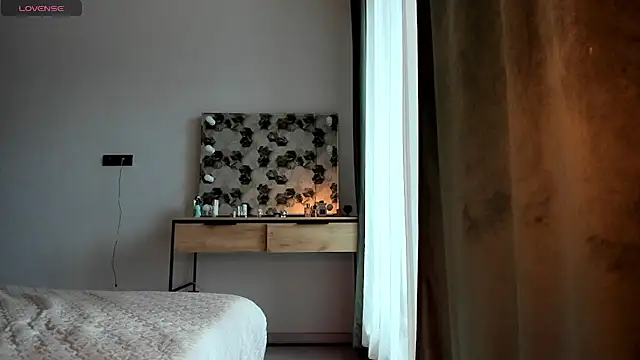 Selena Rase online show from 11/05/25, 05:10