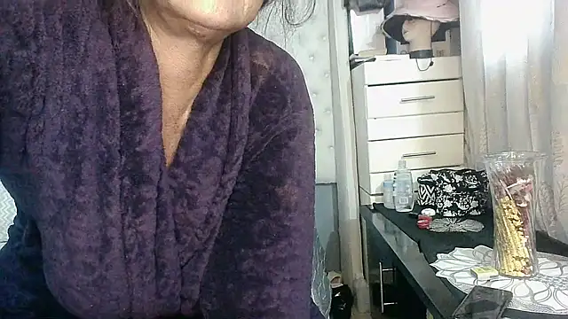 Carocurvy online show from 11/02/25, 04:17