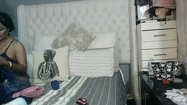 Carocurvy online show from 11/02/25, 05:29