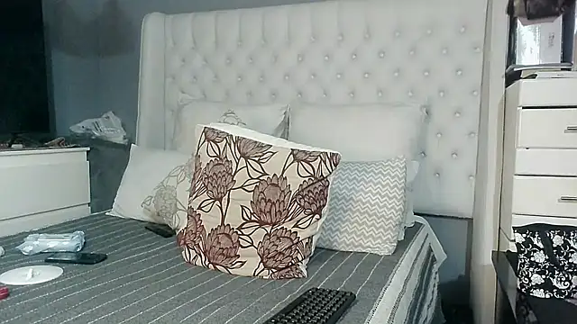 Carocurvy online show from 11/10/25, 05:07