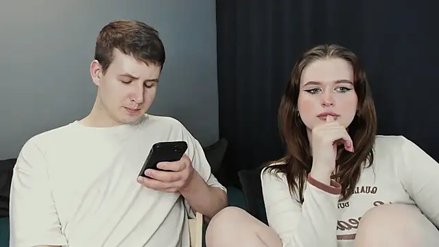 Pinku kitsune online show from 03/12/25, 02:45