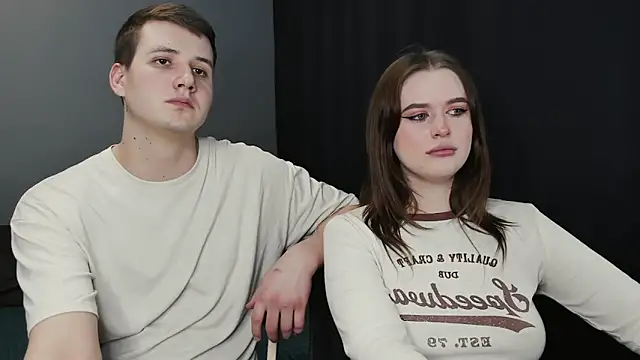 Pinku kitsune online show from 03/11/25, 01:45