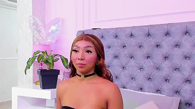 HaileeRoberts online show from 06/16/26, 12:27