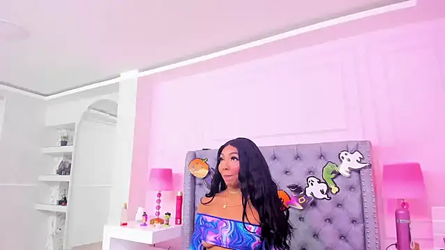 HaileeRoberts online show from 10/08/25, 12:39