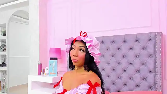 HaileeRoberts online show from 11/08/25, 12:20