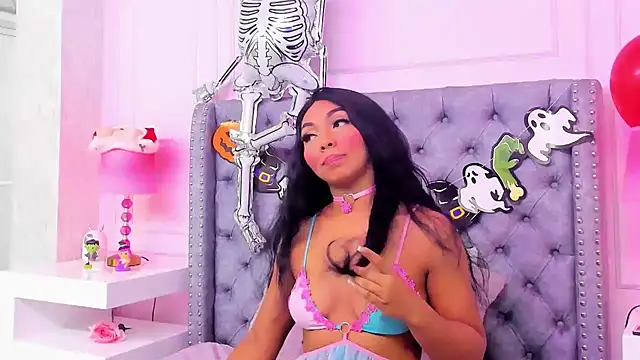 HaileeRoberts online show from 11/01/25, 12:43