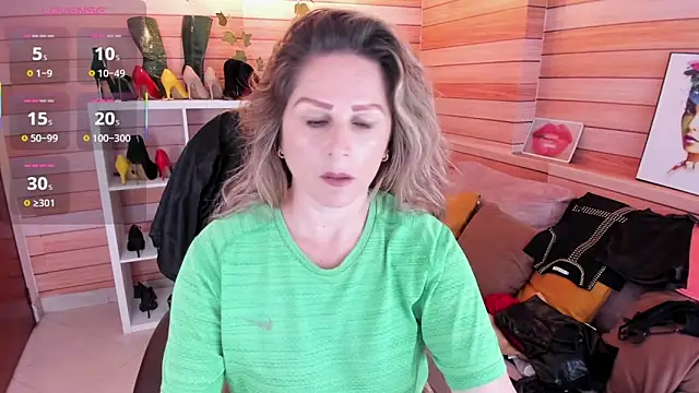 Victoria collins 1 online show from 12/19/25, 12:29