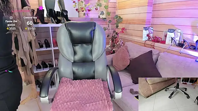 Victoria collins 1 online show from 07/11/26, 11:10