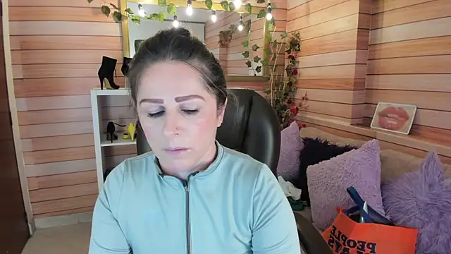 Victoria collins 1 online show from 02/14/26, 10:59