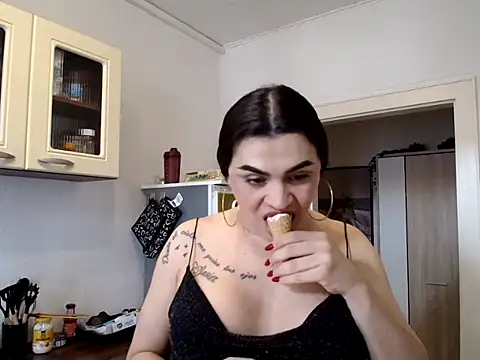 Dulce hot 23  online show from 05/10/26, 03:03