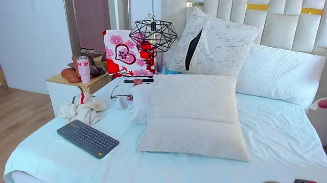 Konny May online show from 10/29/25, 11:25