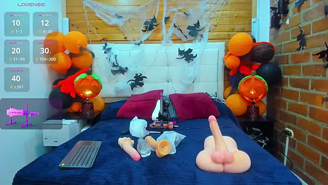 Snapshot of Dulcex69 chatting on 10/24/25, 10:03 Dulcex69 online show from 10/24/25, 10:03