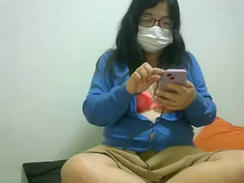 Snapshot of ryoko6681 chatting on 02/18/25, 01:44 ryoko6681 online show from 02/18/25, 01:44