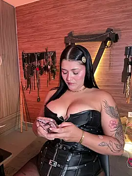 Snapshot of yey_bdsm chatting on 07/15/26, 03:41 yey bdsm online show from 07/15/26, 03:41