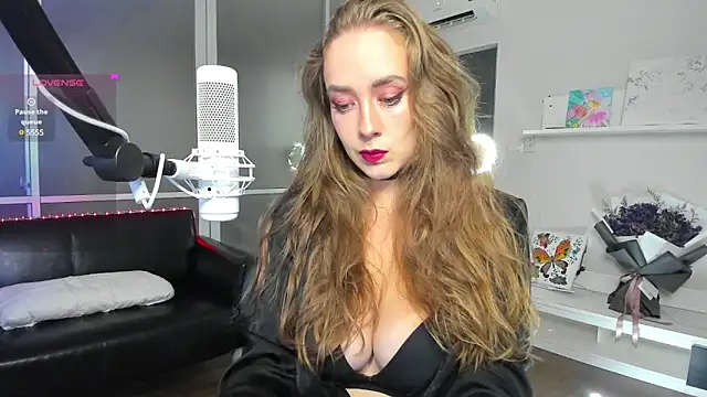 Snapshot of AngelPaull chatting on 12/17/24, 09:05 AngelPaull online show from 12/17/24, 09:05