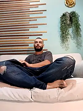Snapshot of antony_bigdick_ chatting on 05/14/26, 07:22 antony bigdick online show from 05/14/26, 07:22