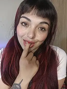 Winona-miu online show from 05/17/26, 08:31