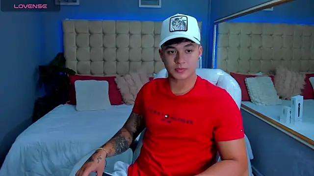 Cristopher strong online show from 09/28/25, 02:46