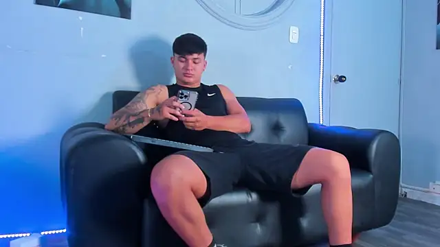 Cristopher strong online show from 11/12/25, 11:58