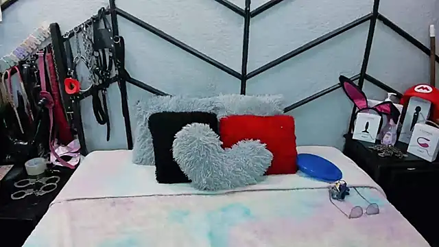 AlanaLuck online show from 03/24/26, 07:03