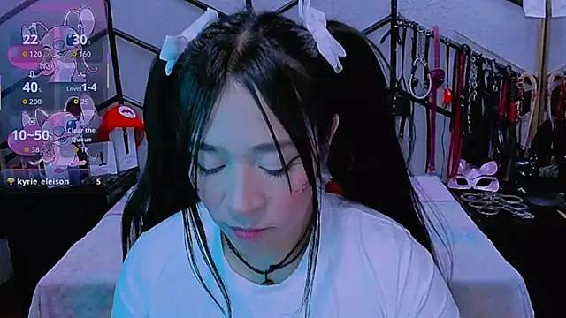 AlanaLuck online show from 12/05/25, 07:45