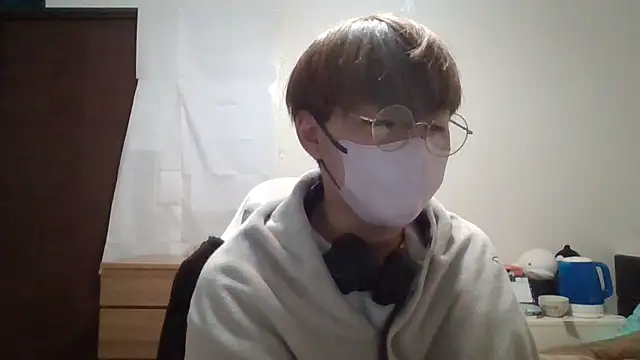 Snapshot of kokoa6919 chatting on 12/31/24, 02:36 kokoa6919 online show from 12/31/24, 02:36