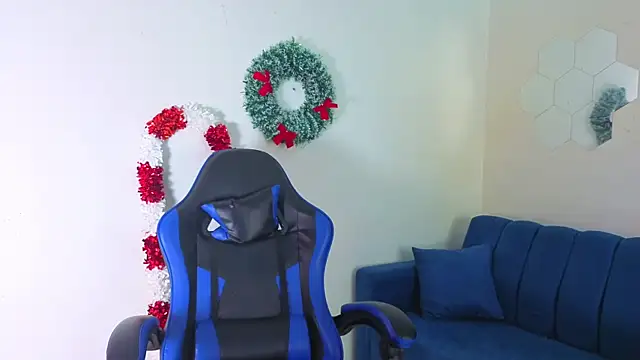 Demitryo online show from 12/22/25, 04:23