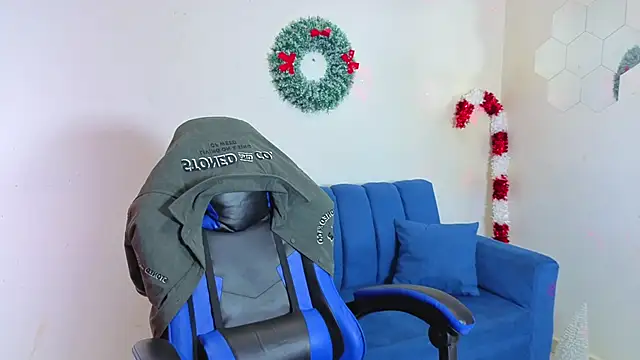 Demitryo online show from 11/30/25, 02:45