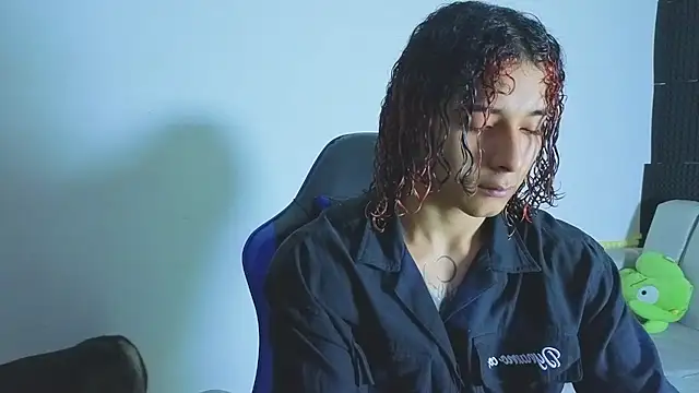 Demitryo online show from 09/27/25, 02:50