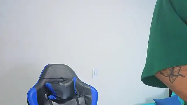 Demitryo online show from 10/15/25, 03:38