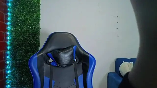 Demitryo online show from 04/11/26, 02:30