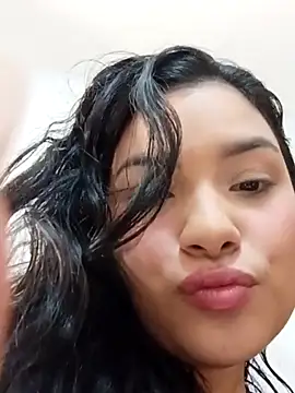 lolaa staars online show from 02/23/25, 06:28