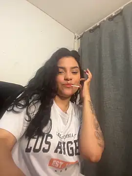 lolaa staars online show from 10/15/25, 05:28