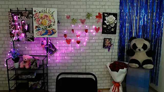 Snapshot of Darina_M_ chatting on 02/27/25, 09:40 Darina M online show from 02/27/25, 09:40